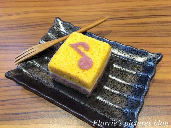 雪花咖啡 Snow Flower：板橋區美食~雪花Café (雪花咖啡Snow Flower/ 설화Café)~韓國人開設的韓式咖啡廳，好美的彩虹蒸糕！