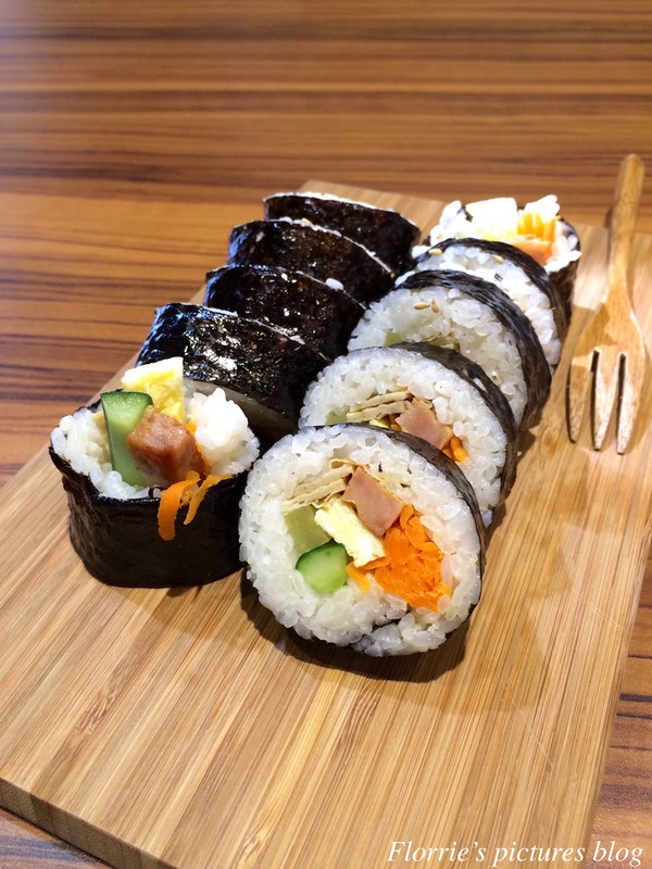 雪花咖啡 Snow Flower：板橋區美食~雪花Café (雪花咖啡Snow Flower/ 설화Café)~韓國人開設的韓式咖啡廳，好美的彩虹蒸糕！