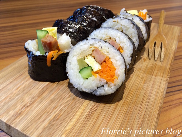 雪花咖啡 Snow Flower：板橋區美食~雪花Café (雪花咖啡Snow Flower/ 설화Café)~韓國人開設的韓式咖啡廳，好美的彩虹蒸糕！