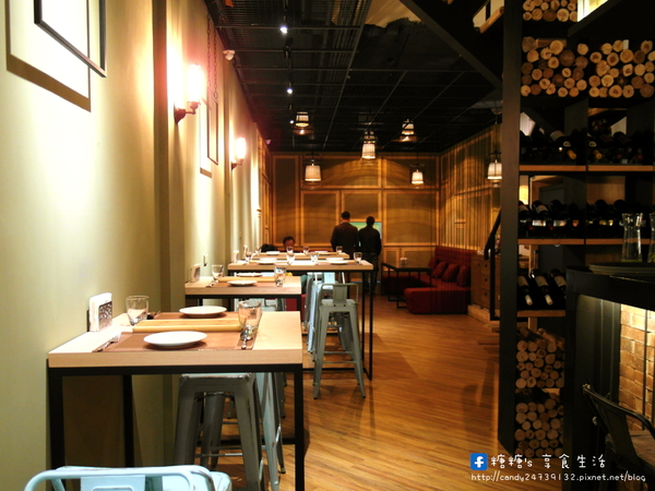 Techno鐵克諾餐酒館:〖台中│口碑券172〗Techno鐵克諾餐酒館 ❤ 燈光美、氣氛佳,除了精緻餐點外,還有微醺調酒,適合朋友聚餐,也是個約會的好所在~