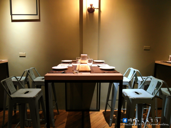 Techno鐵克諾餐酒館:〖台中│口碑券172〗Techno鐵克諾餐酒館 ❤ 燈光美、氣氛佳,除了精緻餐點外,還有微醺調酒,適合朋友聚餐,也是個約會的好所在~