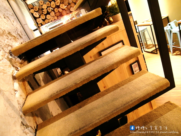 Techno鐵克諾餐酒館:〖台中│口碑券172〗Techno鐵克諾餐酒館 ❤ 燈光美、氣氛佳,除了精緻餐點外,還有微醺調酒,適合朋友聚餐,也是個約會的好所在~