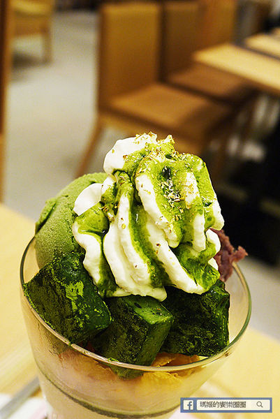 Nana's Green Tea(林口三井店):◆林口三井OUTLET美食【nana's green tea台灣一號店】濃郁抹茶甜品。烏龍麵。定食