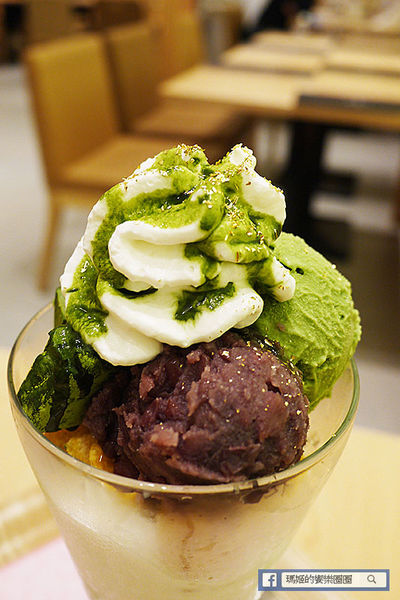 Nana's Green Tea(林口三井店):◆林口三井OUTLET美食【nana's green tea台灣一號店】濃郁抹茶甜品。烏龍麵。定食
