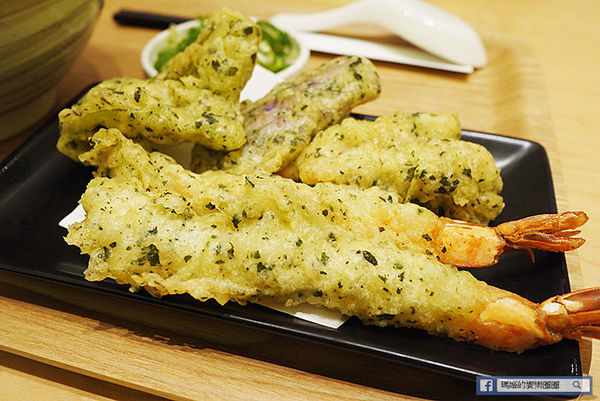 Nana's Green Tea(林口三井店):◆林口三井OUTLET美食【nana's green tea台灣一號店】濃郁抹茶甜品。烏龍麵。定食