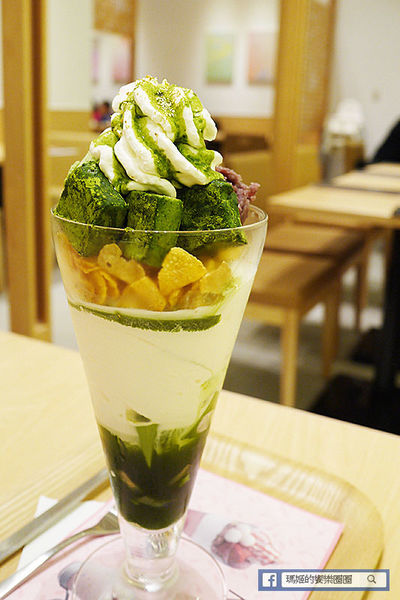 Nana's Green Tea(林口三井店):◆林口三井OUTLET美食【nana's green tea台灣一號店】濃郁抹茶甜品。烏龍麵。定食