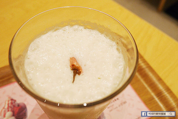 Nana's Green Tea(林口三井店):◆林口三井OUTLET美食【nana's green tea台灣一號店】濃郁抹茶甜品。烏龍麵。定食