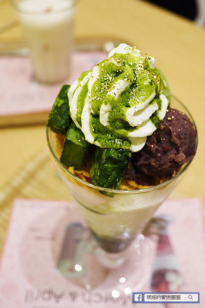 Nana's Green Tea(林口三井店):◆林口三井OUTLET美食【nana's green tea台灣一號店】濃郁抹茶甜品。烏龍麵。定食