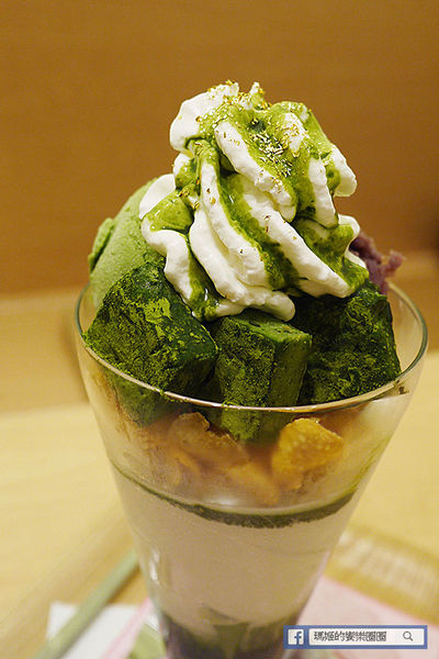 Nana's Green Tea(林口三井店):◆林口三井OUTLET美食【nana's green tea台灣一號店】濃郁抹茶甜品。烏龍麵。定食