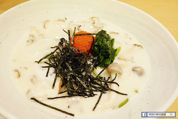 Nana's Green Tea(林口三井店):◆林口三井OUTLET美食【nana's green tea台灣一號店】濃郁抹茶甜品。烏龍麵。定食