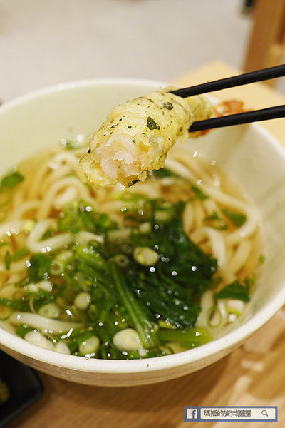 Nana's Green Tea(林口三井店):◆林口三井OUTLET美食【nana's green tea台灣一號店】濃郁抹茶甜品。烏龍麵。定食