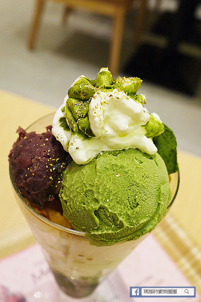 Nana's Green Tea(林口三井店):◆林口三井OUTLET美食【nana's green tea台灣一號店】濃郁抹茶甜品。烏龍麵。定食