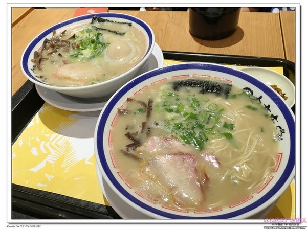 博多長濱拉麵 田中商店:林口三井美食食記-博多長濱田中商店拉麵/超濃郁湯頭/海苔上印有多國語「謝謝」