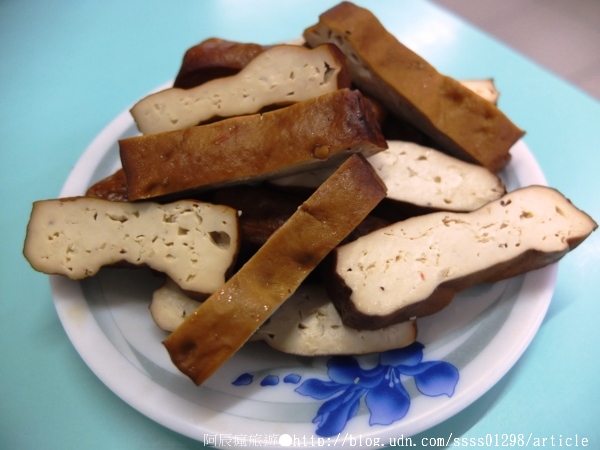 山海麵:【美食特搜。屏東市】山海麵。美味乾麵藏巷內 行家都知道的老麵店 只營業到下午 獨家肉絲吃過都說讚