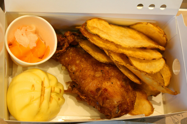 炸雞洋行(榮譽店)：[台南]排隊名店開分店拉~炸雞洋行(榮譽店)