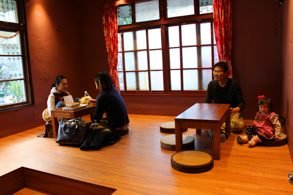 炸雞洋行(榮譽店)：[台南]排隊名店開分店拉~炸雞洋行(榮譽店)