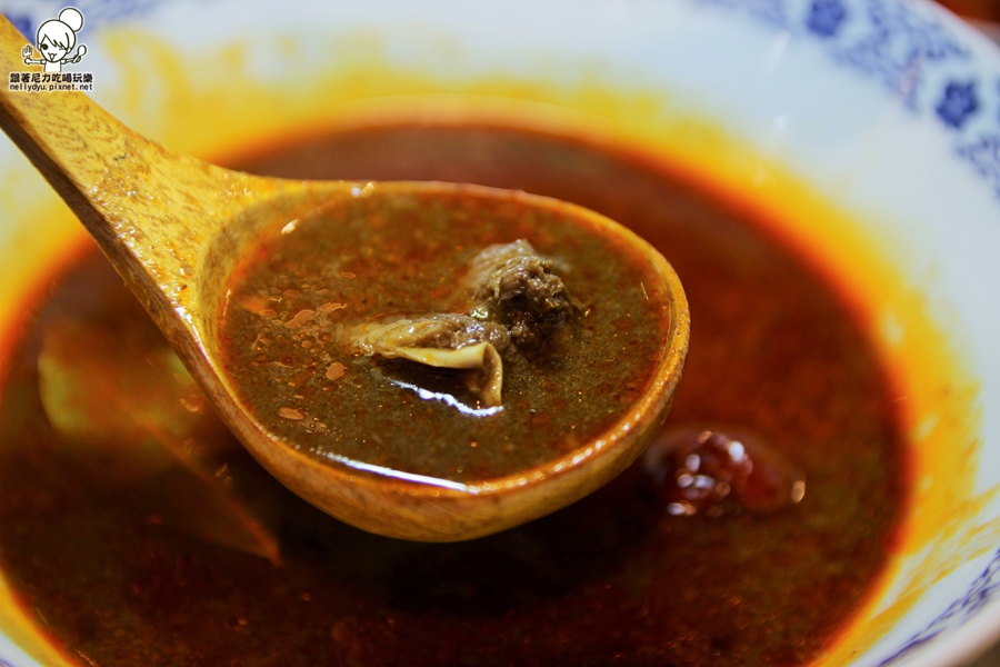 林素蘭牛肉麵 紅燒牛肉麵 高雄牛肉麵37.JPG