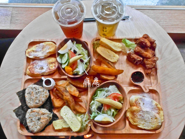 麻鹿 MARU：高雄 左營區．悠閒好時光 日式早午餐、輕食   麻鹿MARU まる