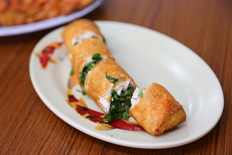 巷仔口海蝦餅 宜蘭市美食 宜蘭北門口 舊城區 推薦小吃 海蝦餅 春捲 傳統油飯 海鮮炸物 北們綠豆沙 蒜味肉羹 附近 地址 營業時間