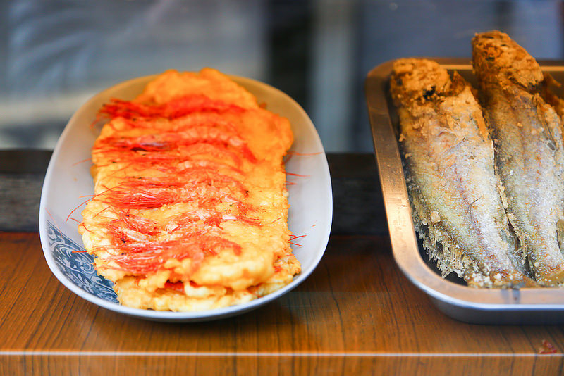 巷仔口海蝦餅 宜蘭市美食 宜蘭北門口 舊城區 推薦小吃 海蝦餅 春捲 傳統油飯 海鮮炸物 北們綠豆沙 蒜味肉羹 附近 地址 營業時間