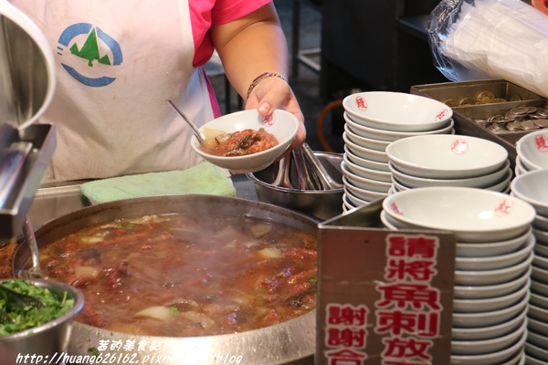 圳記紅燒鰻羹(14號攤位)：【基隆廟口美食】懷念好滋味『圳記紅燒鰻羹』基隆必吃美食推薦