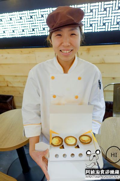 【新北甜點】安普蕾修Impression-日本神戶精品甜點名店台灣首店，一口一個，不同溫度不同口感超人氣起士塔．起司塔/三井outlet/林口