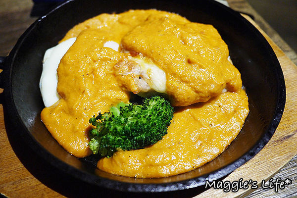 匠饗fusion居酒屋：◆台北美食。捷運南京復興【匠饗fusion居酒屋】燃燒吧！火熖雞～日式居酒屋。串燒。燒烤。日本料理