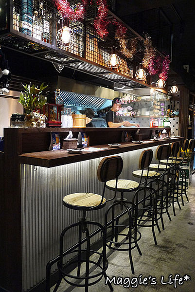 匠饗fusion居酒屋：◆台北美食。捷運南京復興【匠饗fusion居酒屋】燃燒吧！火熖雞～日式居酒屋。串燒。燒烤。日本料理