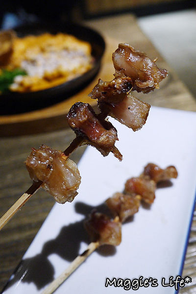 匠饗fusion居酒屋：◆台北美食。捷運南京復興【匠饗fusion居酒屋】燃燒吧！火熖雞～日式居酒屋。串燒。燒烤。日本料理