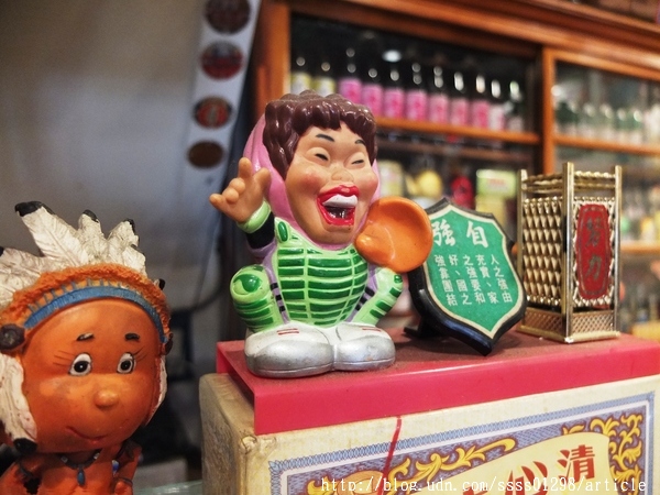 舊庄-人文懷舊食堂:【美食特搜。屏東市】舊庄人文懷舊食堂。豬油拌飯超回味 滿屋子珍藏老物 屏東市區也有懷舊人文餐廳