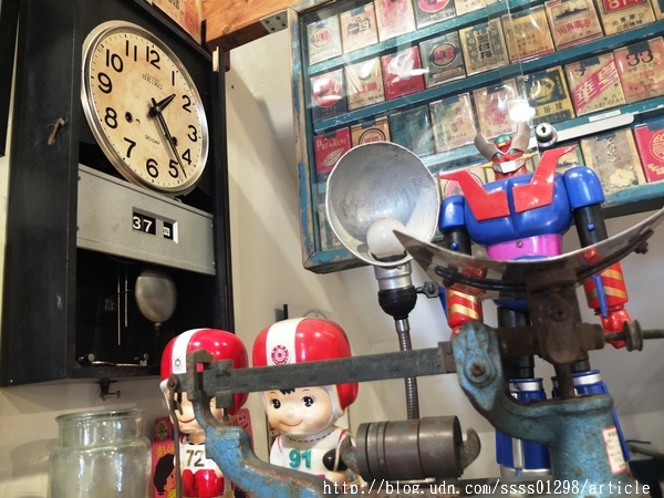 舊庄-人文懷舊食堂:【美食特搜。屏東市】舊庄人文懷舊食堂。豬油拌飯超回味 滿屋子珍藏老物 屏東市區也有懷舊人文餐廳