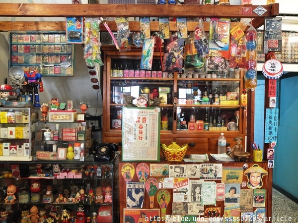 舊庄-人文懷舊食堂:【美食特搜。屏東市】舊庄人文懷舊食堂。豬油拌飯超回味 滿屋子珍藏老物 屏東市區也有懷舊人文餐廳