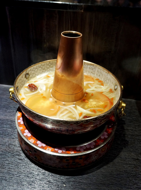 元世祖火鍋(復興店)：[忠孝復興] 一人獨享的 元世祖 涮羊肉火鍋