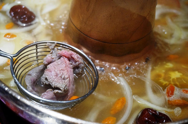 元世祖火鍋(復興店)：[忠孝復興] 一人獨享的 元世祖 涮羊肉火鍋