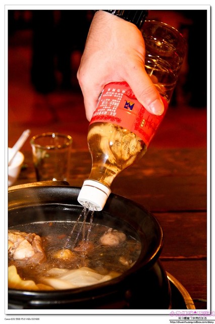 大漢王朝羊肉爐烏骨雞(羅東店):【美食♥宜蘭羅東】☼ 大漢王朝羊肉爐&烏骨雞 ☼中藥材湯頭+當歸藥酒,讓你冬天暖呼呼不怕冷 ♥♥