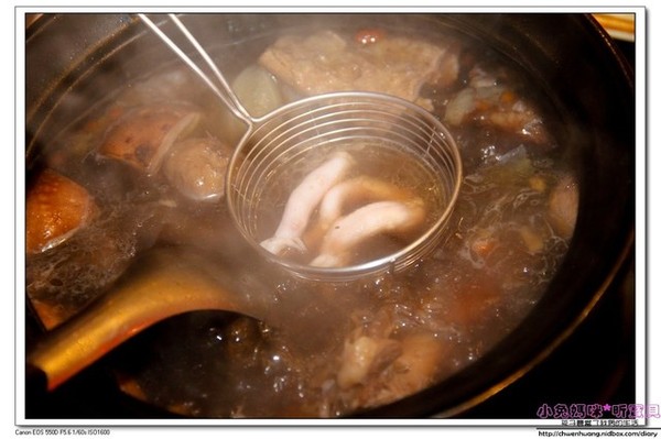 大漢王朝羊肉爐烏骨雞(羅東店):【美食♥宜蘭羅東】☼ 大漢王朝羊肉爐&烏骨雞 ☼中藥材湯頭+當歸藥酒,讓你冬天暖呼呼不怕冷 ♥♥