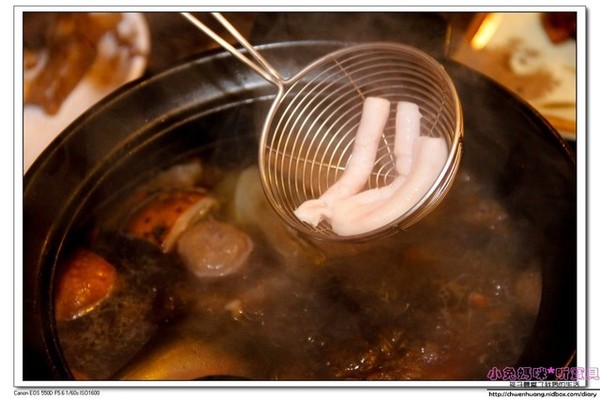 大漢王朝羊肉爐烏骨雞(羅東店):【美食♥宜蘭羅東】☼ 大漢王朝羊肉爐&烏骨雞 ☼中藥材湯頭+當歸藥酒,讓你冬天暖呼呼不怕冷 ♥♥