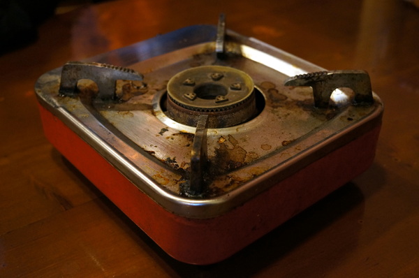 帝王食補薑母鴨(景美店):(胖樺食記)抗寒流聖品「帝王食補薑母鴨」。大口灌下大量薑片爆炒鴨肉加上麻油的熱湯無敵過癮。