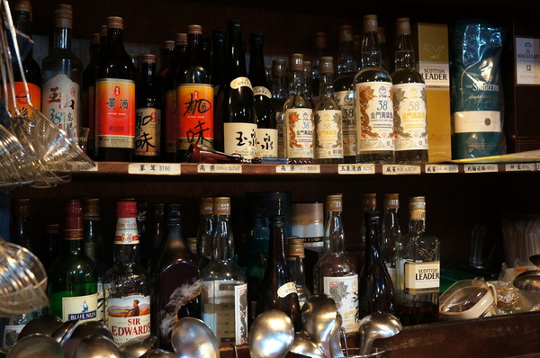 帝王食補薑母鴨(景美店)：(胖樺食記)景興路帝王食補薑母鴨羊肉爐。寒冷的冬天上這一鍋超級滿足。