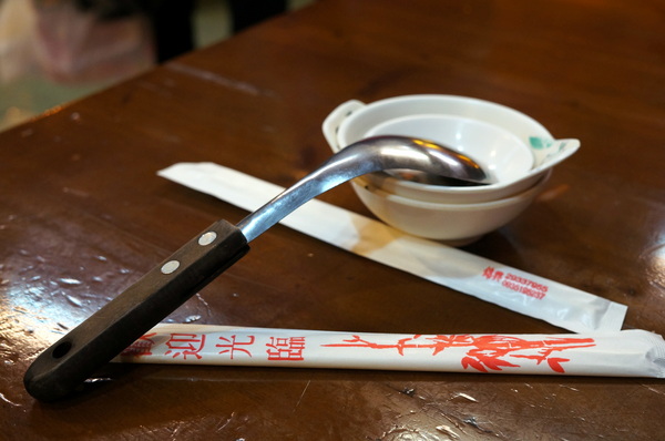 帝王食補薑母鴨(景美店)：(胖樺食記)景興路帝王食補薑母鴨羊肉爐。寒冷的冬天上這一鍋超級滿足。
