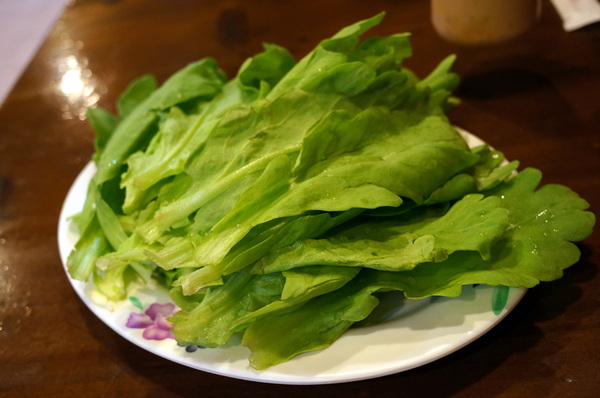 帝王食補薑母鴨(景美店):(胖樺食記)抗寒流聖品「帝王食補薑母鴨」。大口灌下大量薑片爆炒鴨肉加上麻油的熱湯無敵過癮。