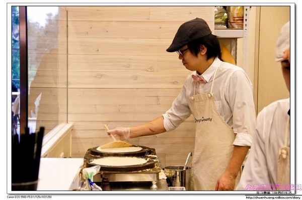 Orange County((林口三井Outlet))：林口三井OUTLET美食食記-【Orange County】日系可麗餅/【DOLTHiE】果昔