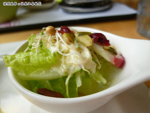 懷特廚房White Kitchen:【台中北區】White Kitchen懷特廚房,素食新時尚,無國界料理讓你驚覺原來可以有那麼多變化!?