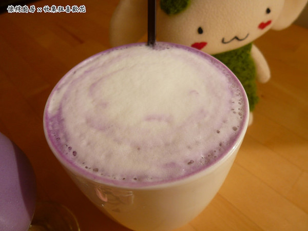 懷特廚房White Kitchen:【台中北區】White Kitchen懷特廚房,素食新時尚,無國界料理讓你驚覺原來可以有那麼多變化!?