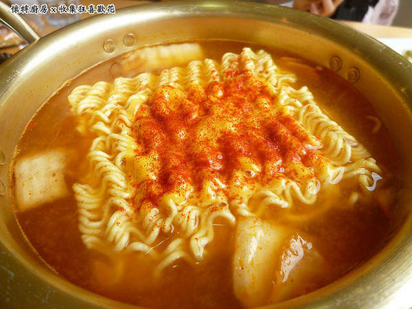 懷特廚房White Kitchen:【台中北區】White Kitchen懷特廚房,素食新時尚,無國界料理讓你驚覺原來可以有那麼多變化!?