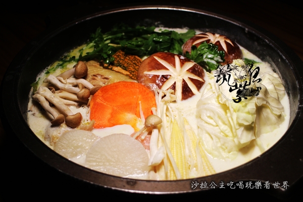 水炊き 筑紫島つくししま：媒體報導『水炊き 筑紫島つくししま』吉林路火鍋居酒屋/北海道牛奶風味雞/宵夜