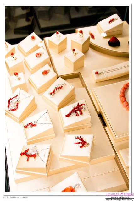 祝大漁物產文創館：【親子遊♥宜蘭】☼ 祝大漁物產文創館 ☼ 360度彩繪魚隧道，拍照很特別♥♥