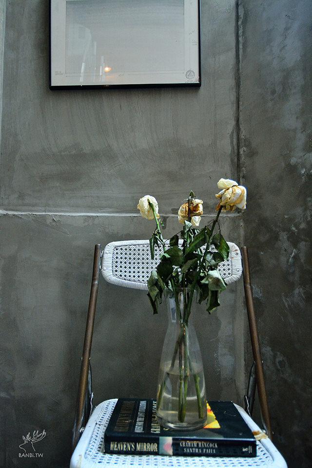 台北信義:I Met You Cafe 美麗玫瑰戚風蛋糕與復古氛圍-捷運101世貿站美食