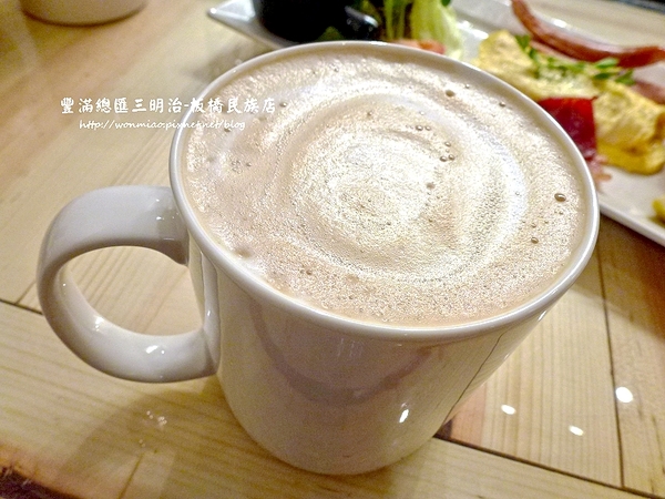 豐滿咖啡早午餐(民族店):【新北市板橋區/食記】板橋早午餐 / 咖啡下午茶 / 豐滿 (完整菜單) ✿✿ 豐滿總匯三明治/民族店 ✿✿