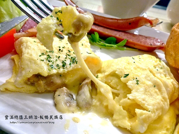 豐滿咖啡早午餐(民族店):【新北市板橋區/食記】板橋早午餐 / 咖啡下午茶 / 豐滿 (完整菜單) ✿✿ 豐滿總匯三明治/民族店 ✿✿